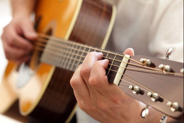 Khóa học Guitar dành cho Học sinh và Sinh viên
